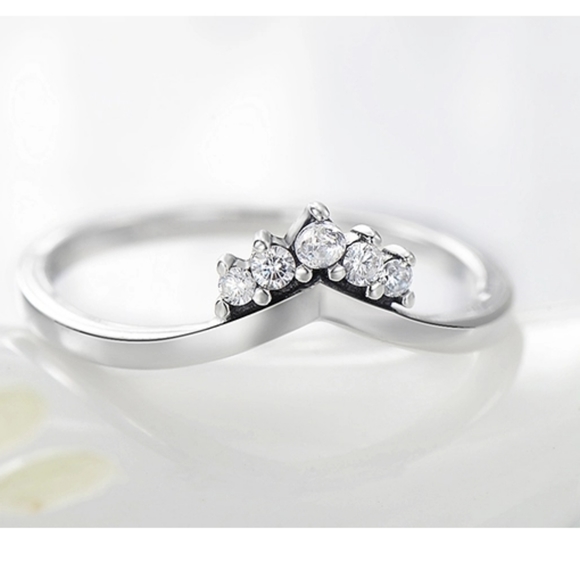 ๐โจ 925 Veronica Wishbone Ring - Picture 2 of 9